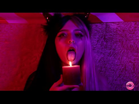 ❤️ Ástríðufullt blowjob frá Sexy Succubus með munnfyllingu ️ Gæðaklám hjá okkur